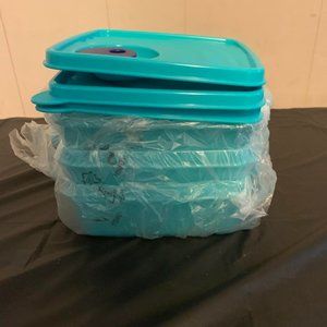 Microwaveable Tupperware containers